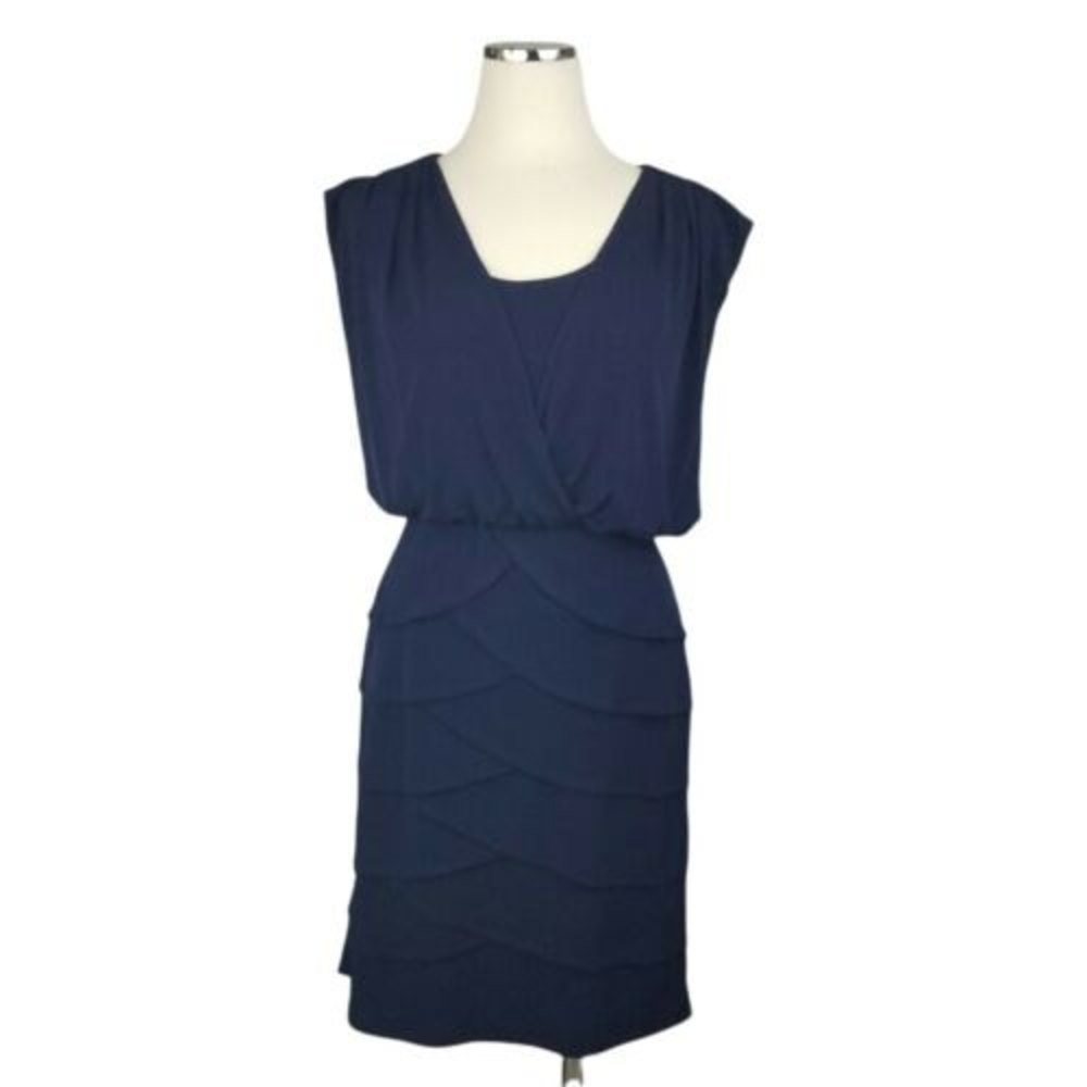 Laundry By Shelli Segal Navy Blue Tiered Scallop Hem Cocktail Dress Size 8